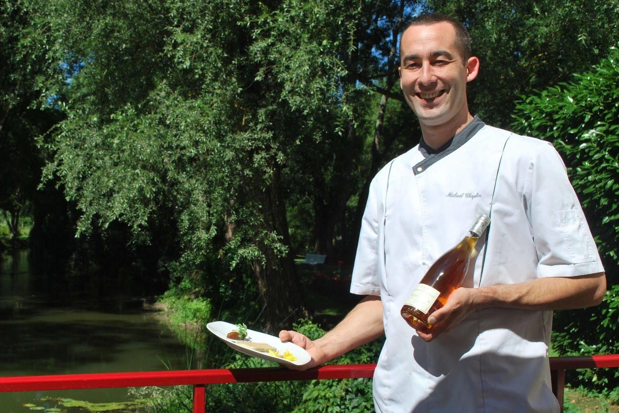 Logis Le Moulin Fleuri Hotel Veigné Eksteriør billede